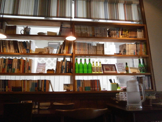 bookshelf.jpg